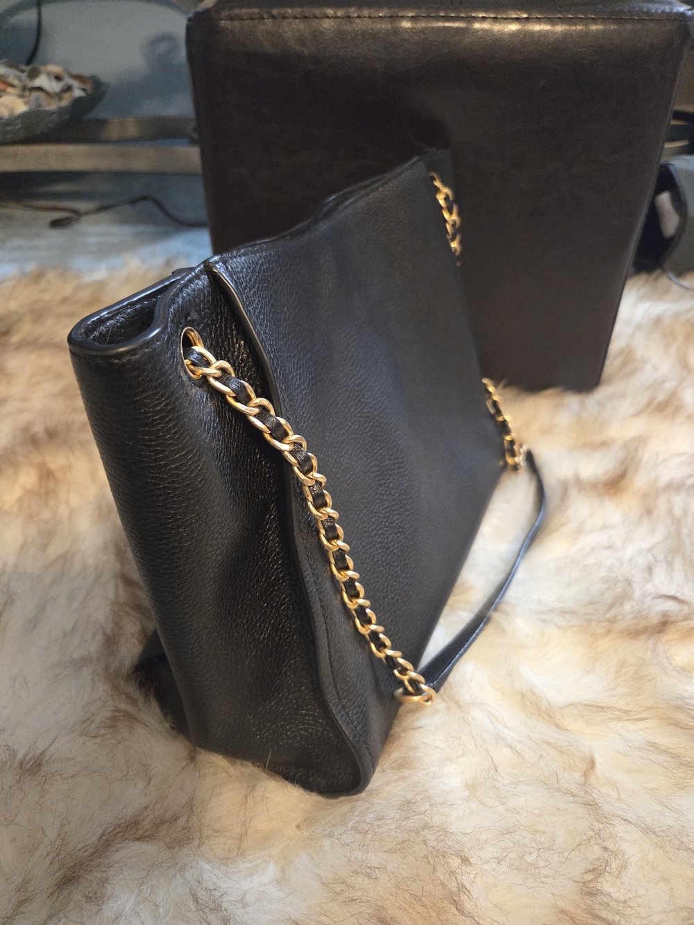 Tory Burch Black Leather Chain Tote - Picture 4 of 10